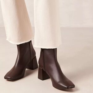 Alohas Watercolor Umber Brown Boots